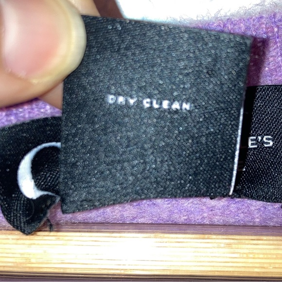 BLOOMINGDALE’S Cashmere V-Neck Dark Lavender Long Sleeve Sweater SZ: X-Small - Picture 4 of 7